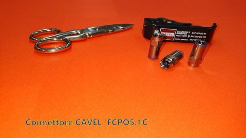 Come montare un connettore F a montaggio rapido senza pinza CAVEL®