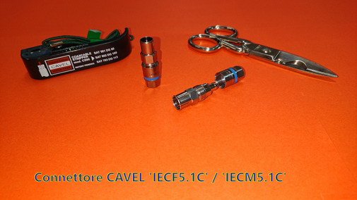 Come montare un connettore IEC a montaggio rapido senza pinza CAVEL®